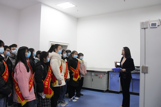 匯集愛心洪流 傳遞獻(xiàn)血理念——2020年安康學(xué)院學(xué)生參加血站開放日活動(dòng)