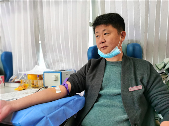 獻血傳真情，為黨旗添光彩 ——三元村春季無償獻血活動側記