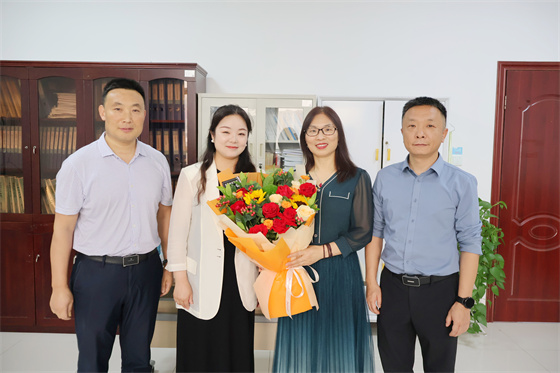 安康市中心血站開(kāi)展“5·12”國(guó)際護(hù)士節(jié)慰問(wèn)活動(dòng)